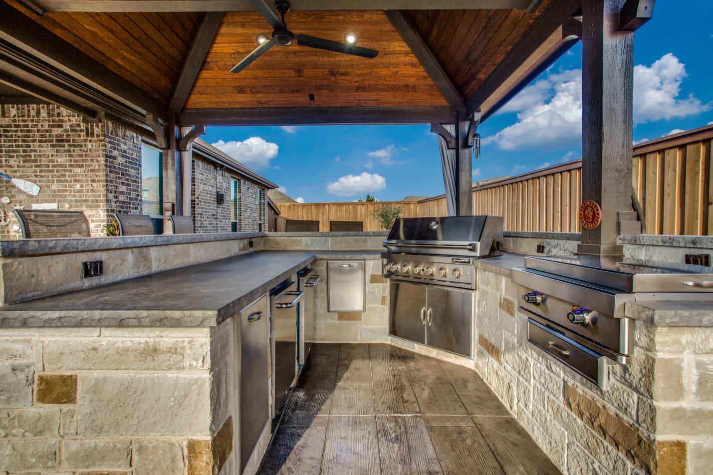outdoor living space builders who offer financing
